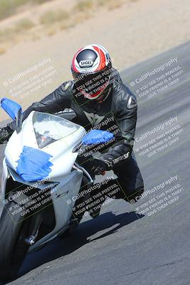 media/Mar-24-2025-Moto Forza (Mon) [[57ce5c5cff]]/3-Beginner Group/Session 3 (Turn 6 Inside)/